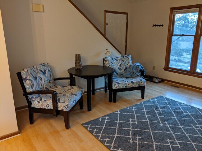 Building Photo - BRENT608