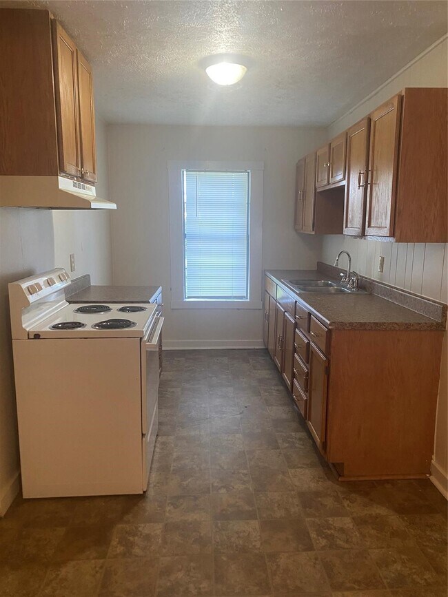 Foto del edificio - 1021 Nottingham Dr