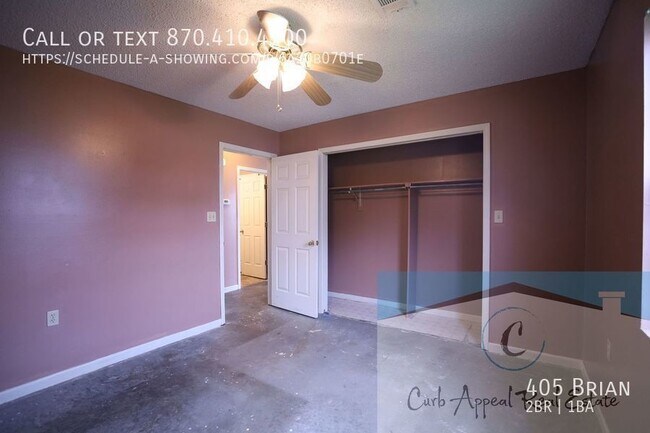 Building Photo - 2 bed / 1 bath house in Bono - HUD available