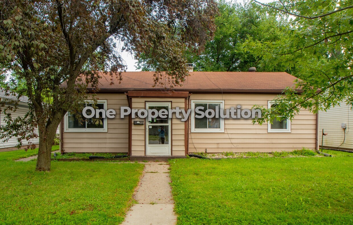 Foto principal - 7519 Alexander Ave