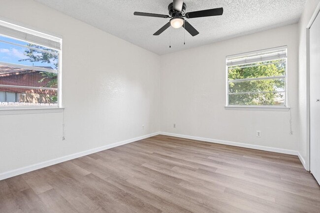 Foto del edificio - 2204 Wheeler Ave