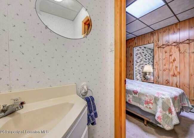 Foto del edificio - 1409 E Elm St