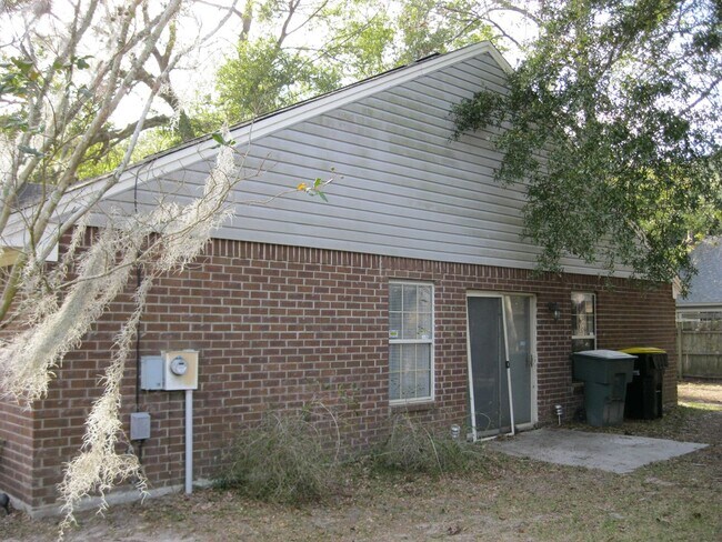 Building Photo - 105 S Quail Crossing