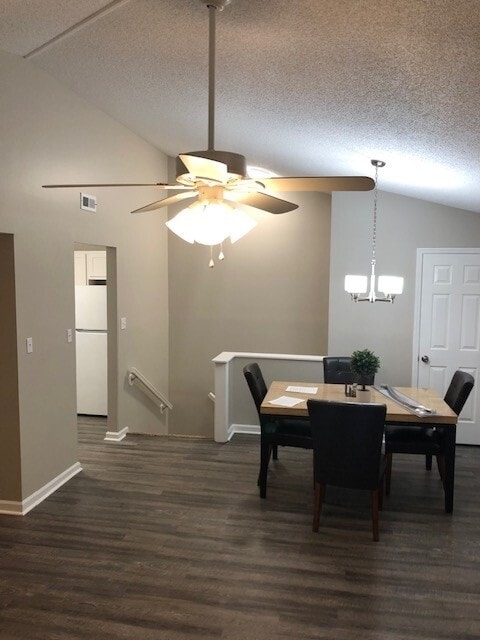 Building Photo - 1733 Redbird Cove