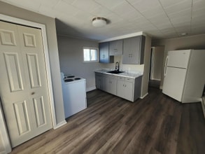 Building Photo - 21 Courtenay Ave