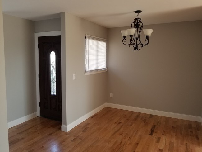 entrada / comedor - 285 Queen St