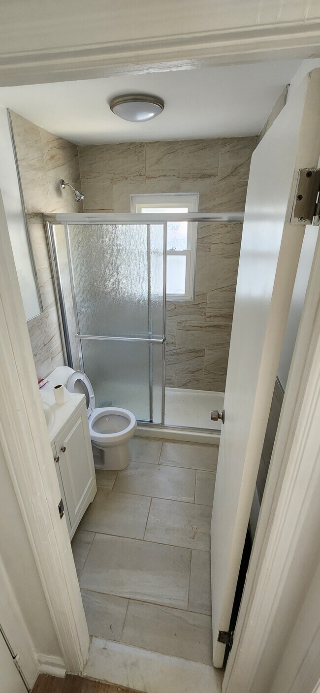 baño - 24915 147th Ave