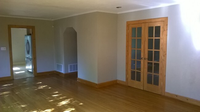 Foto del edificio - 1445 E 33rd St S