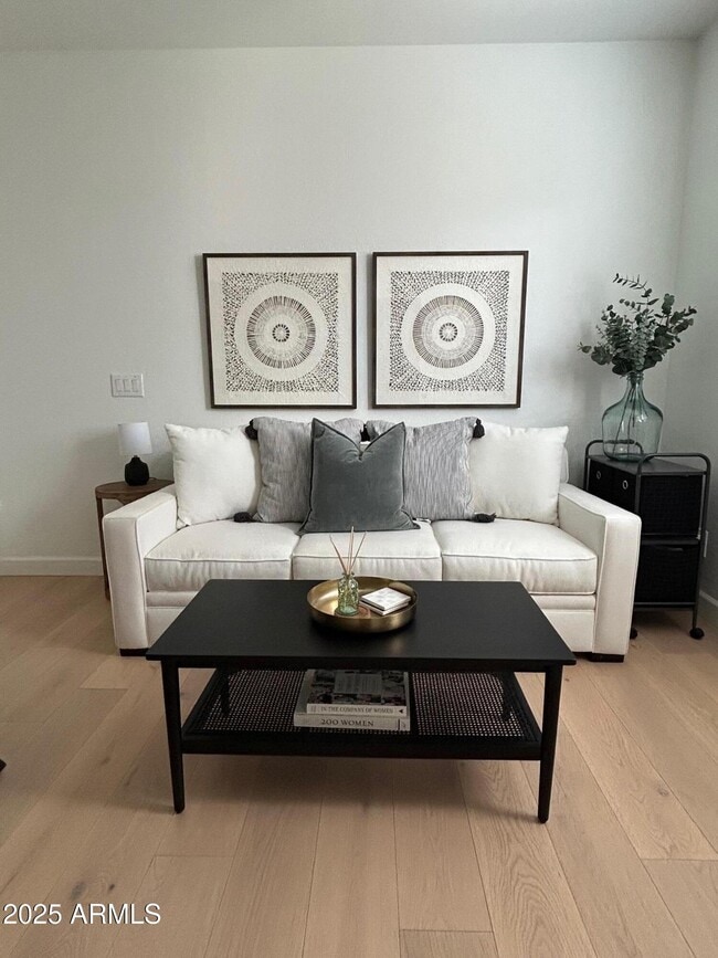 Building Photo - 7518 E Glenn Moore Rd