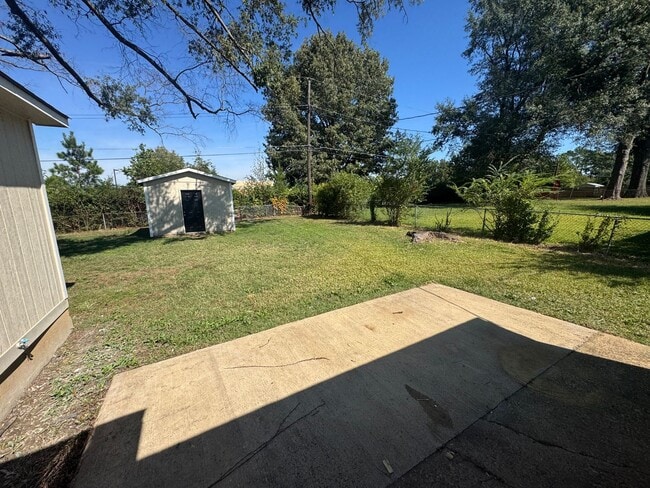 Building Photo - 4628 Windward Dr