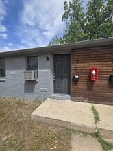Building Photo - 1010 E 8th St N