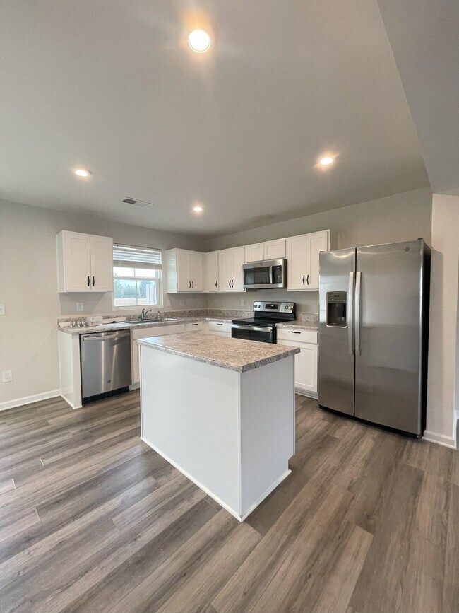 Foto del edificio - Charming 3 Bed, 2.5 Bath Rental in Anderson, SC - Perfect for Your Family!