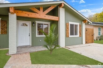 Building Photo - 1531 Lahn Rd