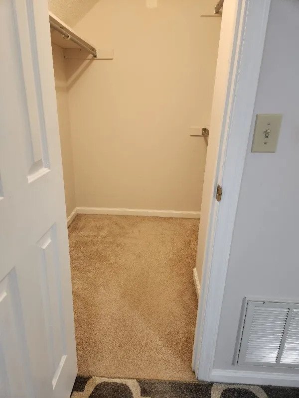 Foto del edificio - 2503 E Lakeview Dr