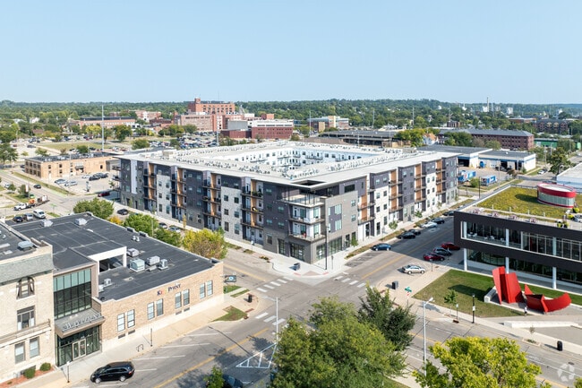 Aerial - Annex on the Square