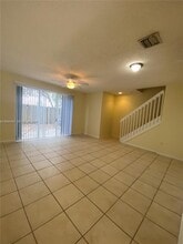 Building Photo - 959 NE 42nd Pl