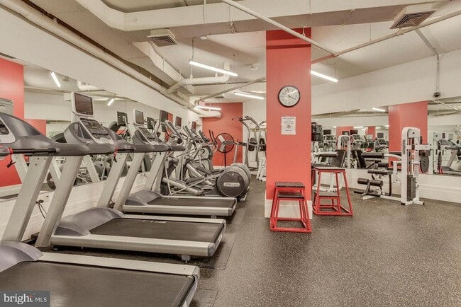 Foto del edificio - 2425 L St NW