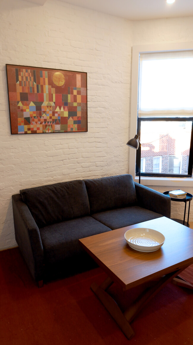 Foto del edificio - The Oyster: Furnished Apts, 30-Day+ Stay