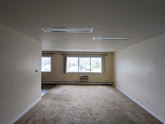 Other view of Living Room - 754 Dempster St