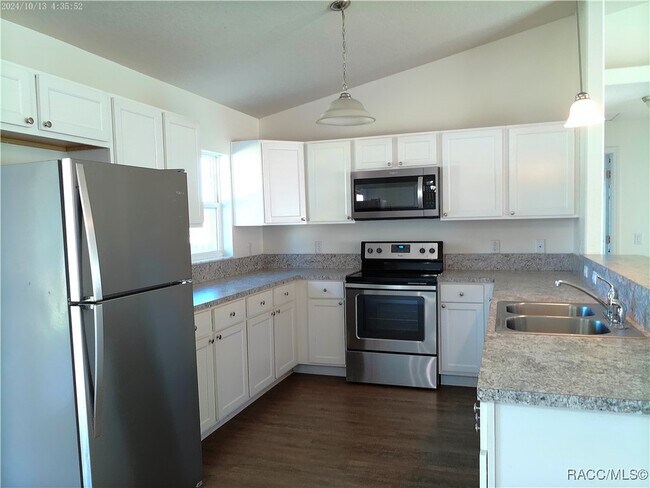 Foto del edificio - 137 N Independence Hwy