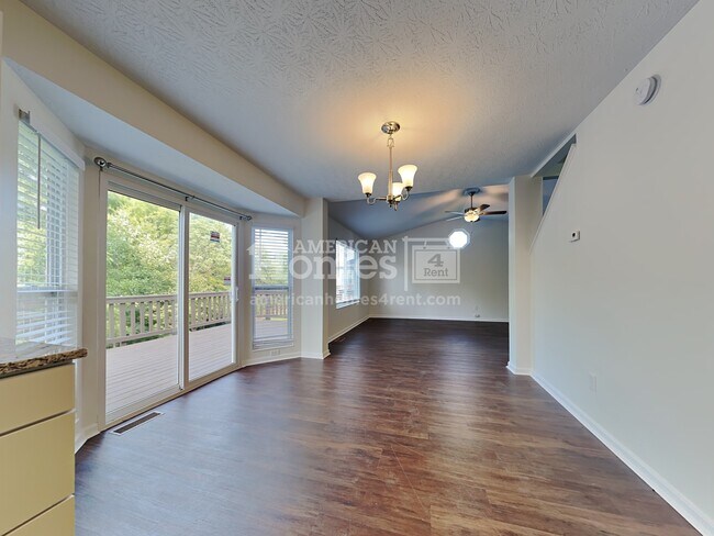 Foto del edificio - 2133 Antoinette Way