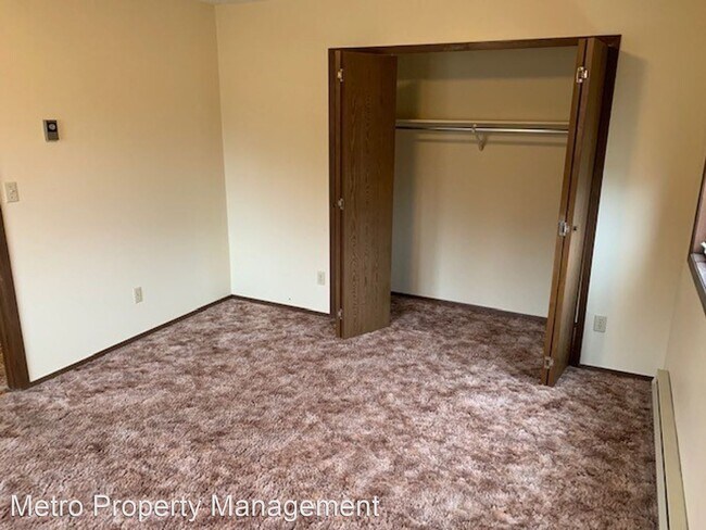 Foto del edificio - 3 br, 2 bath Apartment - 6950 Winchester