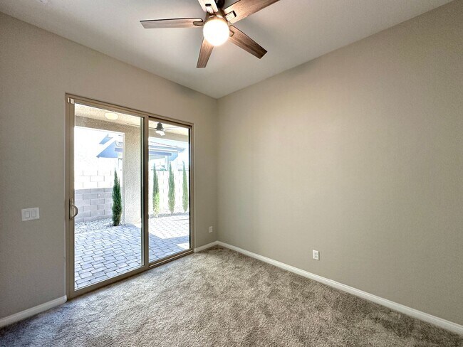 Foto del edificio - Bristle Vale