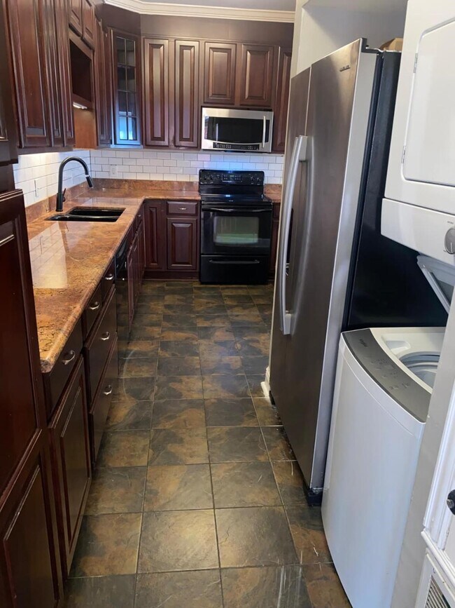 Foto del edificio - 2100 Tanglewilde St