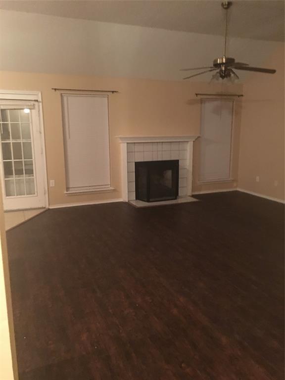 Foto del edificio - 1314 Meadow Creek Dr