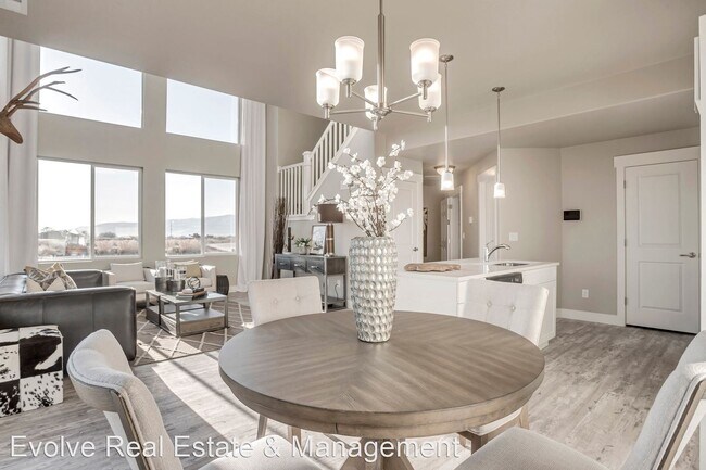 Foto del edificio - 3 br, 2.5 bath House - 1114 W 1860 S