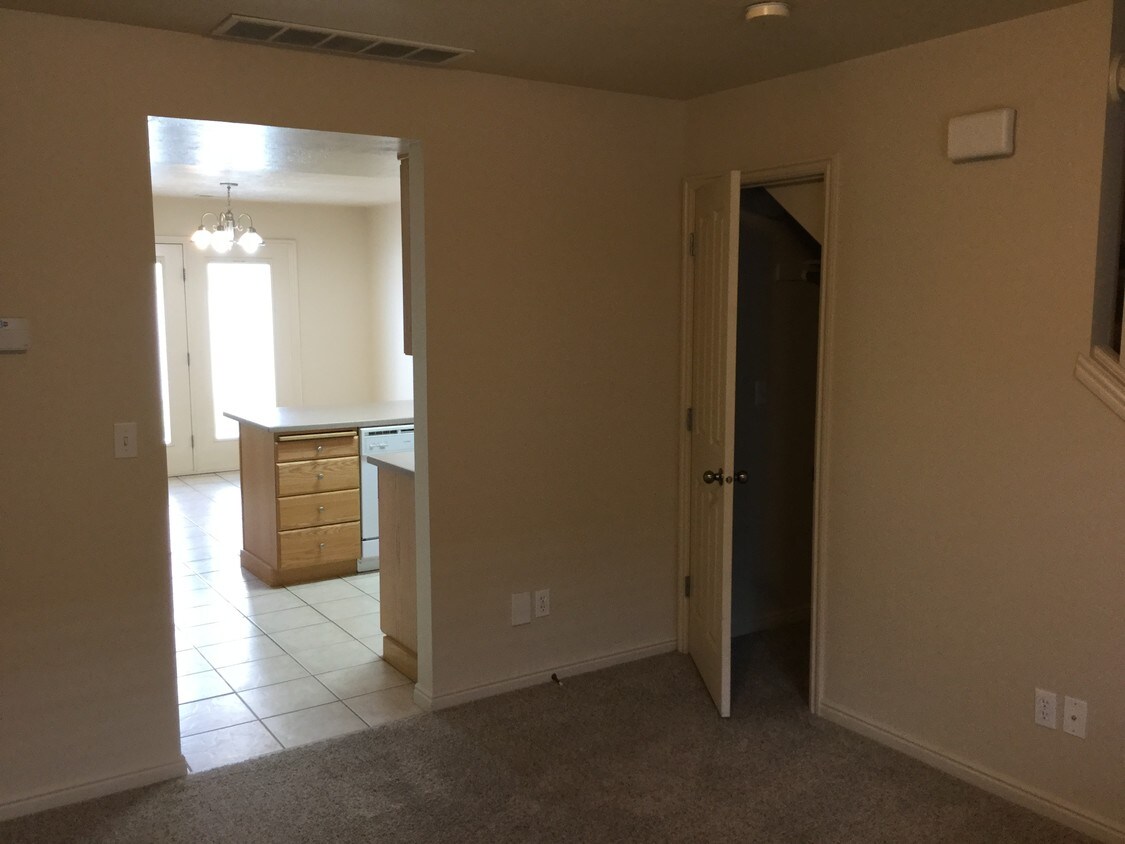 509 Raven Way Unit B, Chubbuck, ID 83202 Condo for Rent in Chubbuck