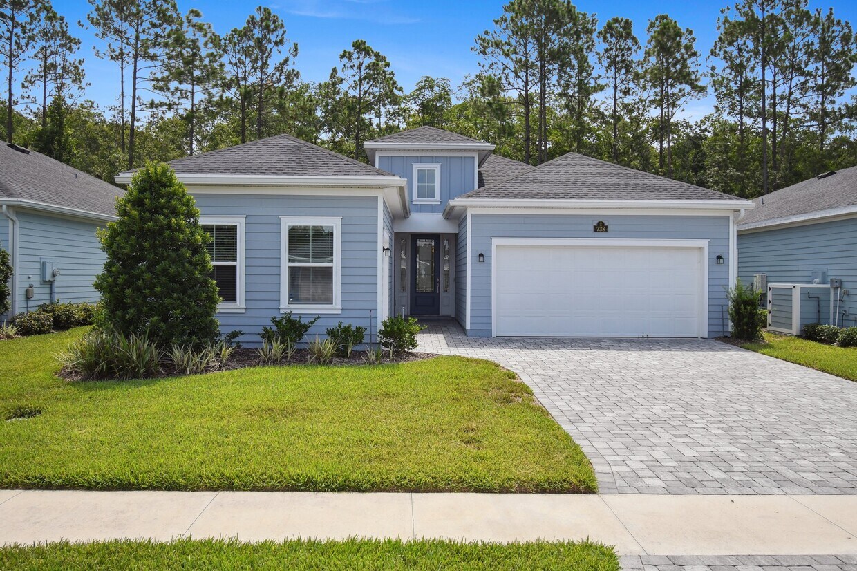 Foto principal - 738 Stillwater Blvd