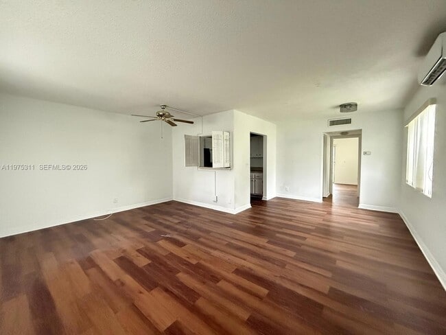 Photo - 104 Easthampton E Apartment