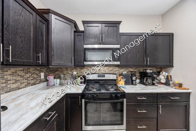 Foto del edificio - 739 Bates St SE