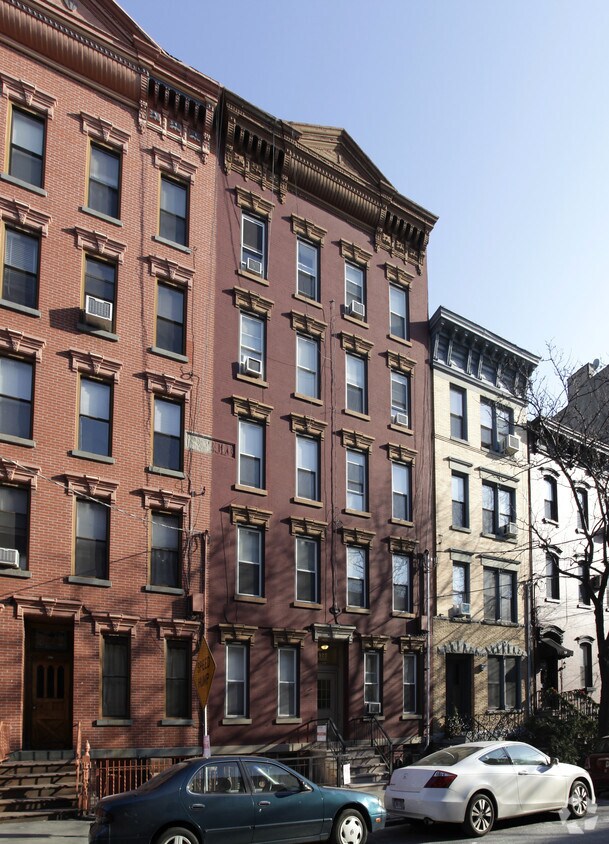 Foto del edificio - 923 Garden St