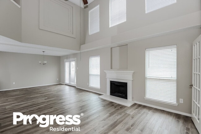 Building Photo - 9116 Nightingale Dr