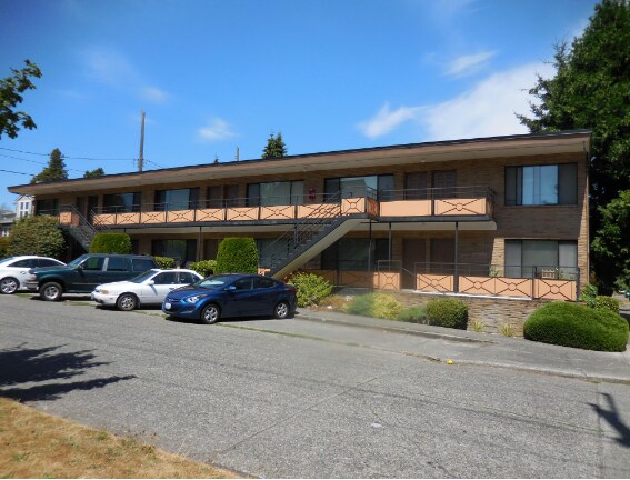 Building Photo - 5959 Fauntleroy Way SW