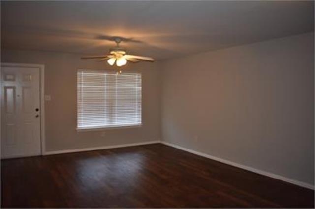 Building Photo - 1715 Manor Garden Mnr
