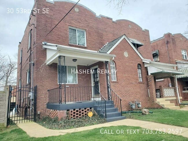 Photo - 30 53rd St SE House