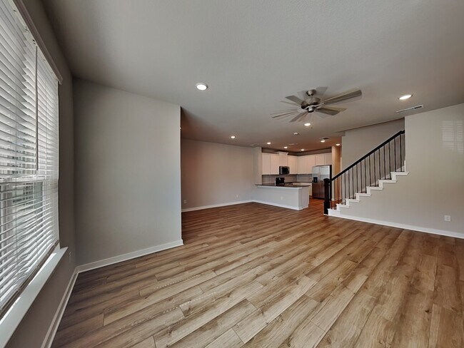 Building Photo - 226 Territory Trl