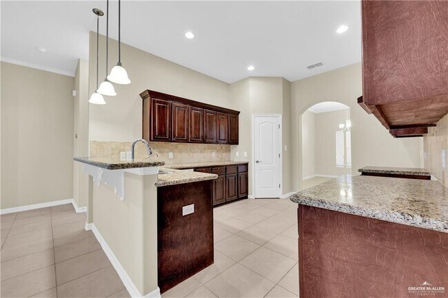 Foto del edificio - 2308 Water Willow Dr