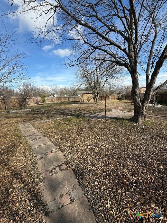 Foto del edificio - 409 El Secreto St