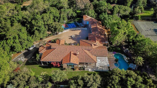 Foto del edificio - 27210 Ohlone Ln