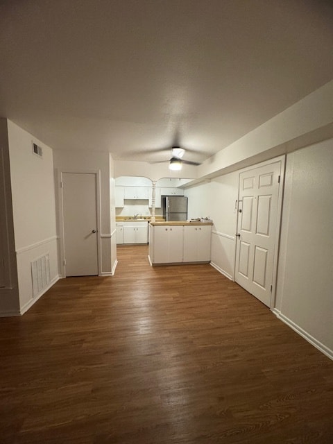 entrada/cocina - 235 W Silver Sands Dr