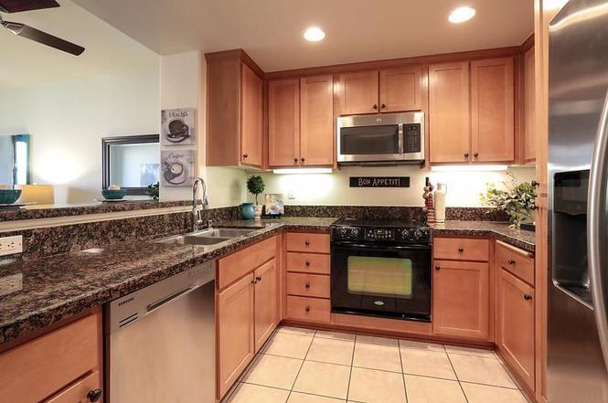 Kitchen - 1390 Saddle Rack St