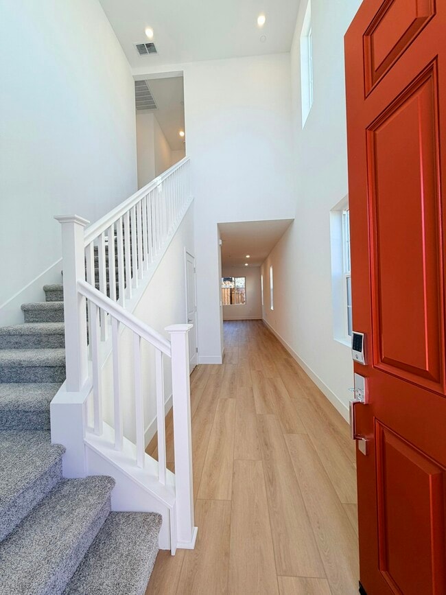 Foto del edificio - 397 N Paso Robles Dr