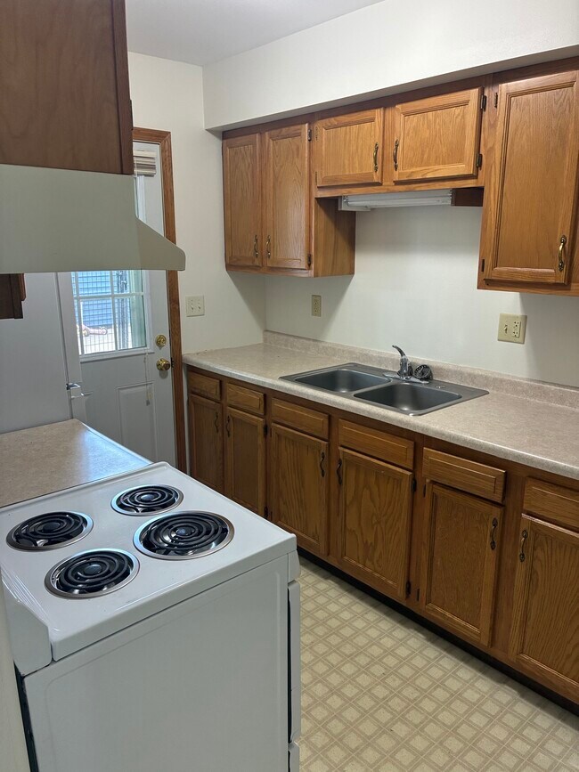 Cocina de la unidad 1 - 1404 Hayden Ave