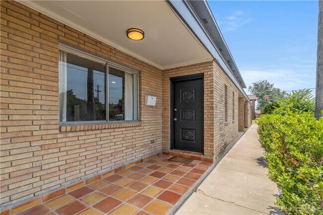 Building Photo - 1600 W Nolana Ave