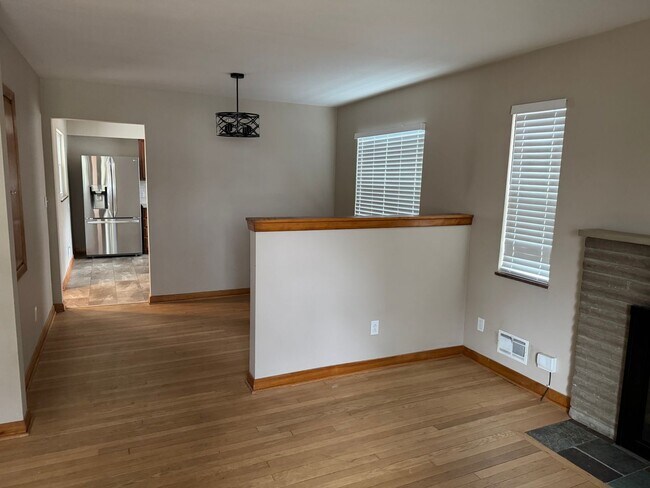 Foto del edificio - 3 Bedroom 1 Bath Ranch Home - Upper Arlington Schools