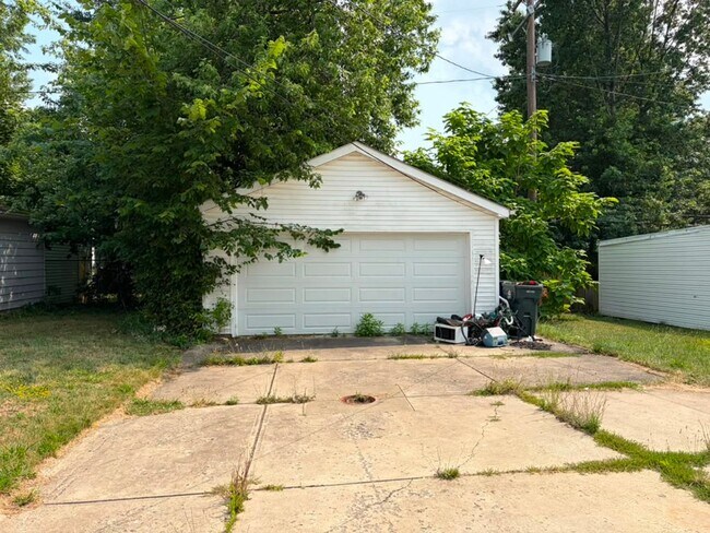Foto del edificio - 3398 Winsford Rd